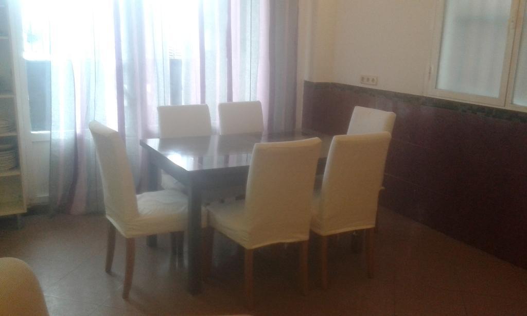 Mombuey Valdebebas Guest house