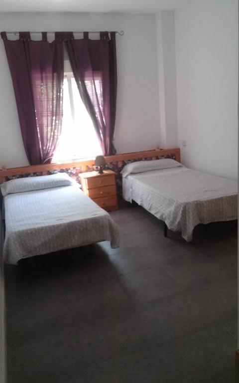 Mombuey Valdebebas Guest house *