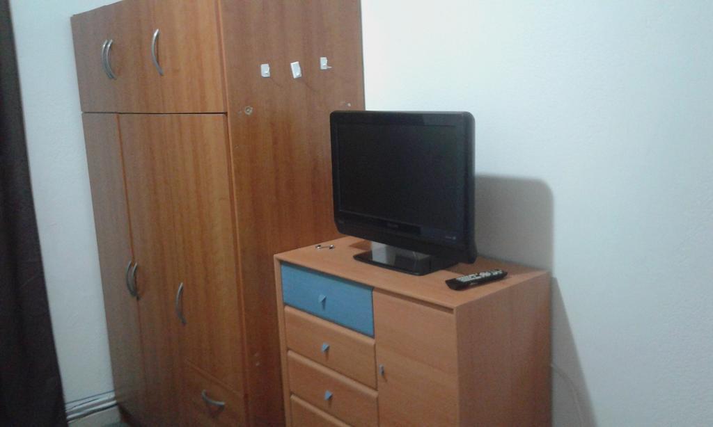 Mombuey Valdebebas Madrid